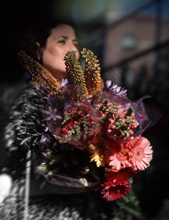 girl w-flowers